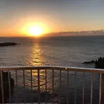 Monisunset